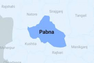 95 local arms recovered from AL leader’s house in Pabna