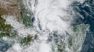 Tropical Storm Nicholas threatens Gulf Coast with heavy rain