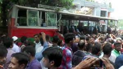 Collision between 2 buses leaves 5 dead in Rangpur