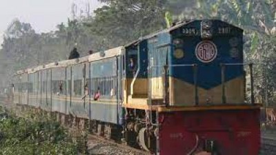 Rail link with Khulna and country’s other parts restores after 11 hours