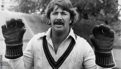 Rod Marsh: Legendary Australia wicket-keeper dies
