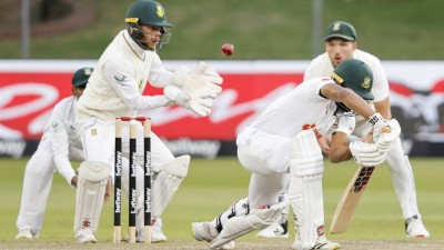 Bangladesh stare at heavy defeat after disastrous Day 3