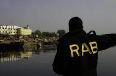 RAB destroys four country-made bombs in Natore