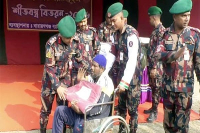 BGB Distributes Winter Clothing Among Cold-Stricken People in Narayanganj