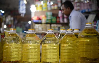 Cooking oil market heats up again